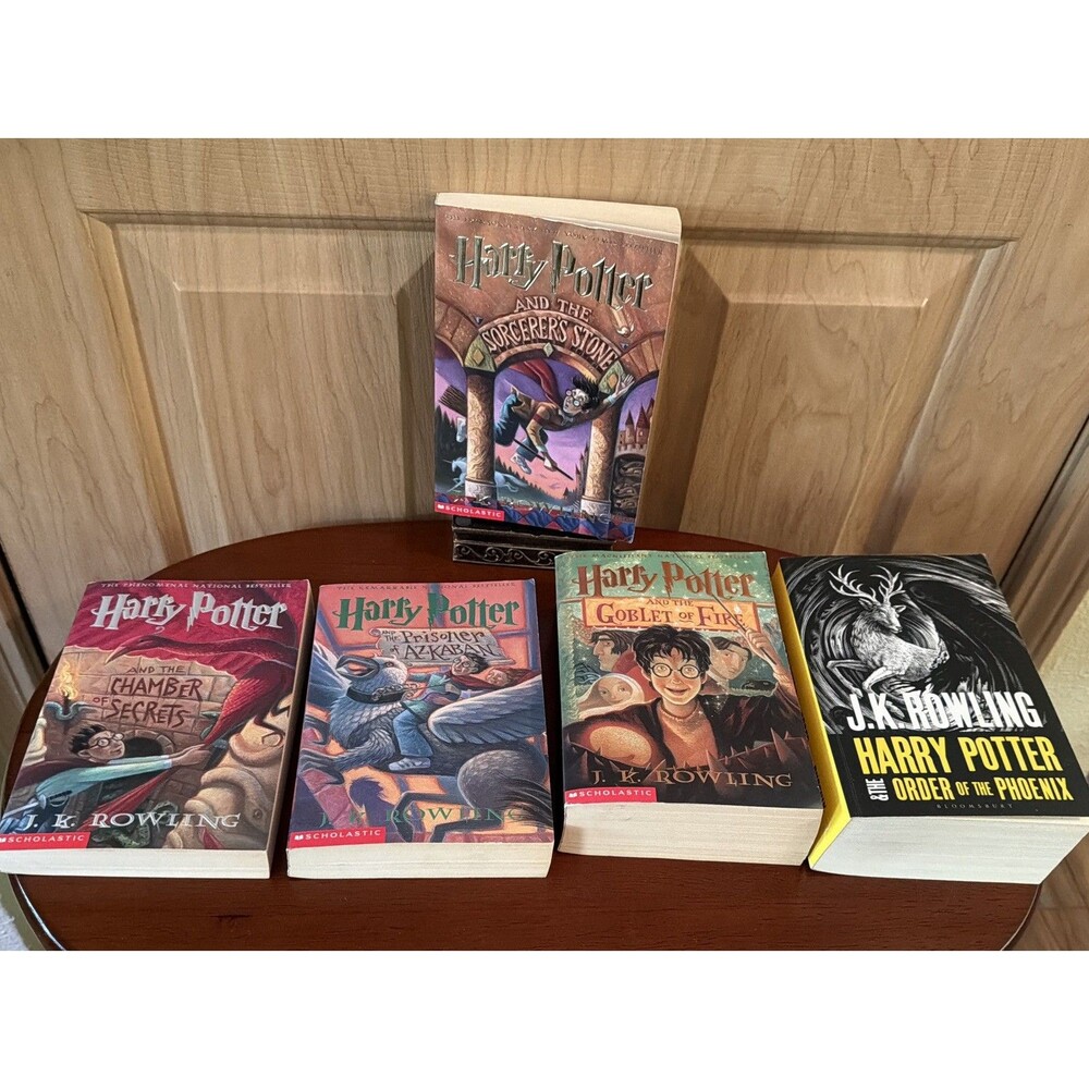 Harry Potter Book Lot 5 Books. Good Pre Owned Condition. See Pics.Fast Shipping!